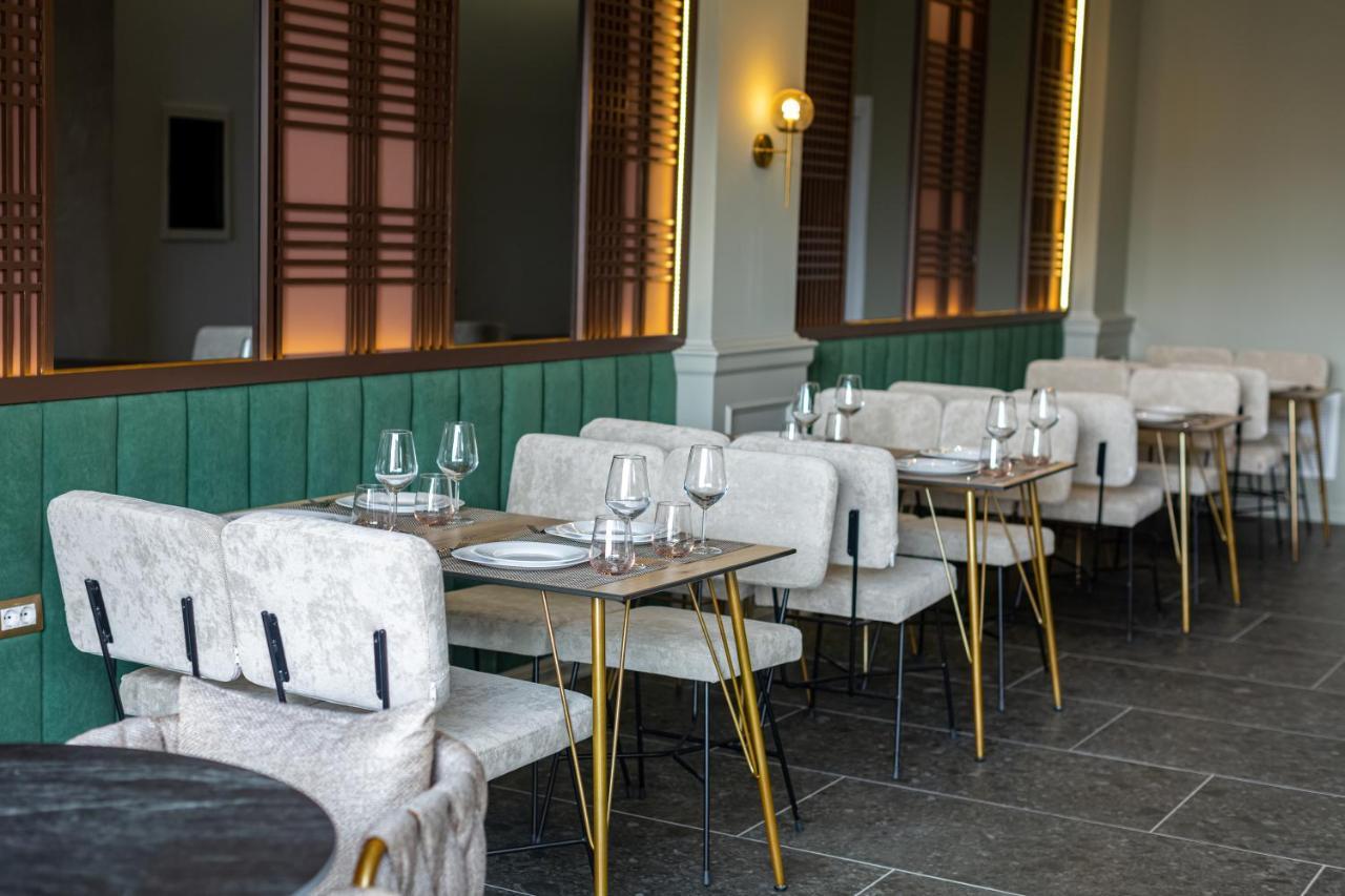 Ames Hotel & Spa Vlore Ngoại thất bức ảnh
